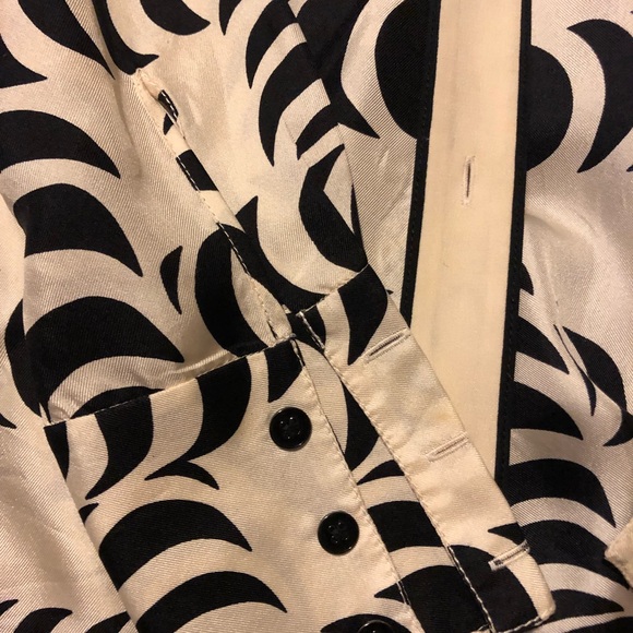 Blouse - Picture 8 of 8